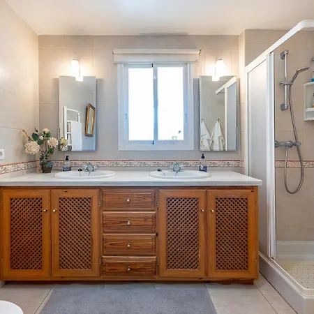 Getaway In Roca Hostel